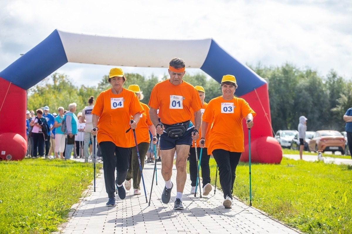 В Великом Новгороде состоялся региональный фестиваль «Спортивное долголетие»