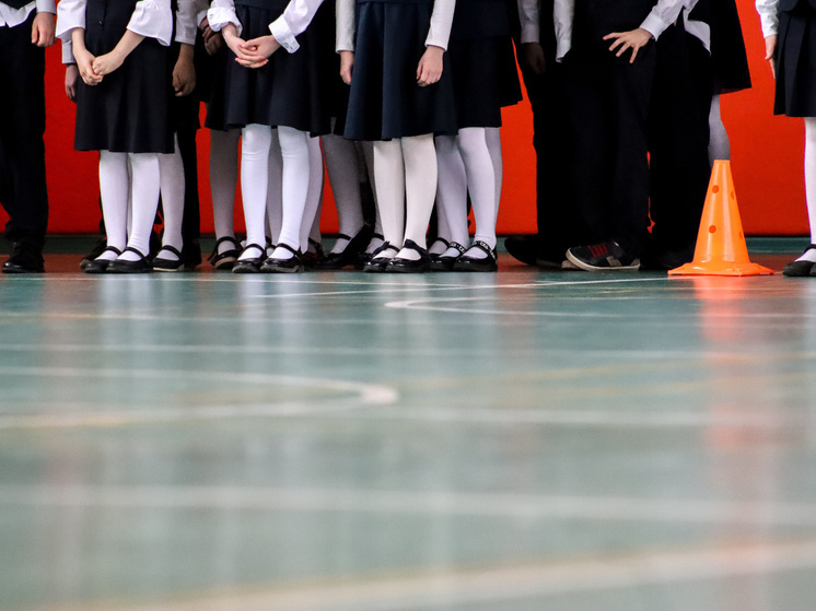 Школьные линейки в Севастополе проведут только для первоклассников и выпускников