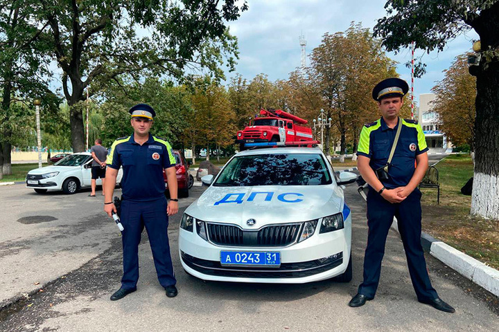 Белгородские автоинспекторы помогли мальчику с кислородным голоданием добраться до больницы