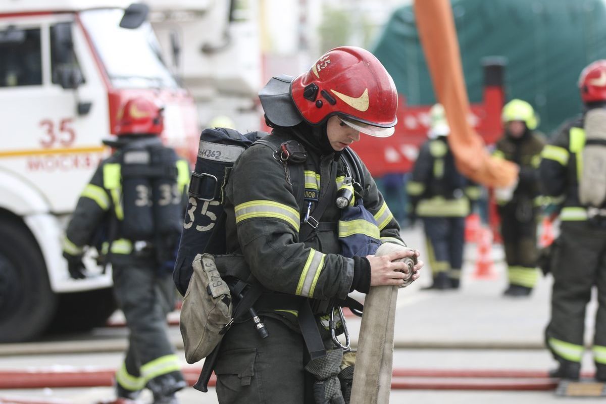 Пожар на Комсомольской площади в Москве потушили