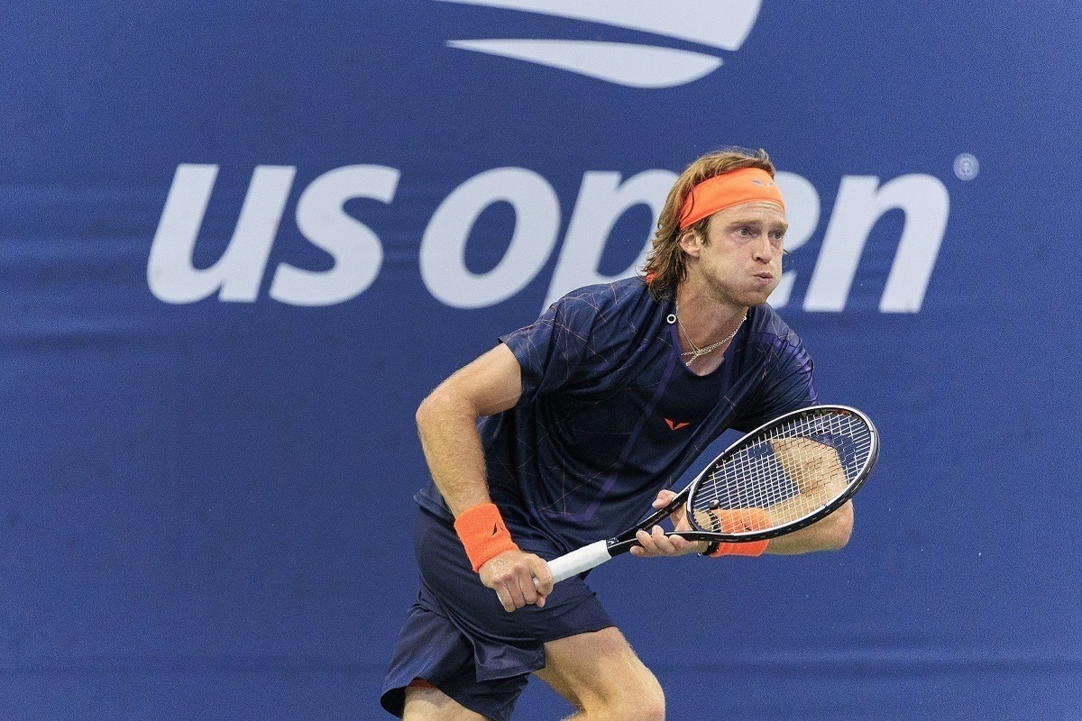 Рублев одержал победу в первом круге US Open