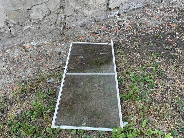 В Пензе маленький ребёнок выпал из окна третьего этажа