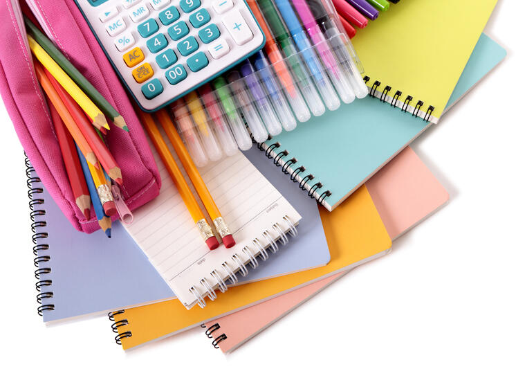 Рецидивист в Петрозаводске украл перед 1 сентября фломастеры в магазине