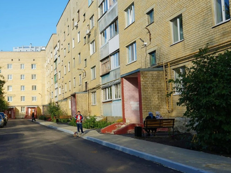 В Орле подходит к концу благоустройство дворов