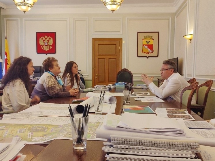 Мэр Воронежа: работу с обращениями граждан считаю очень важной