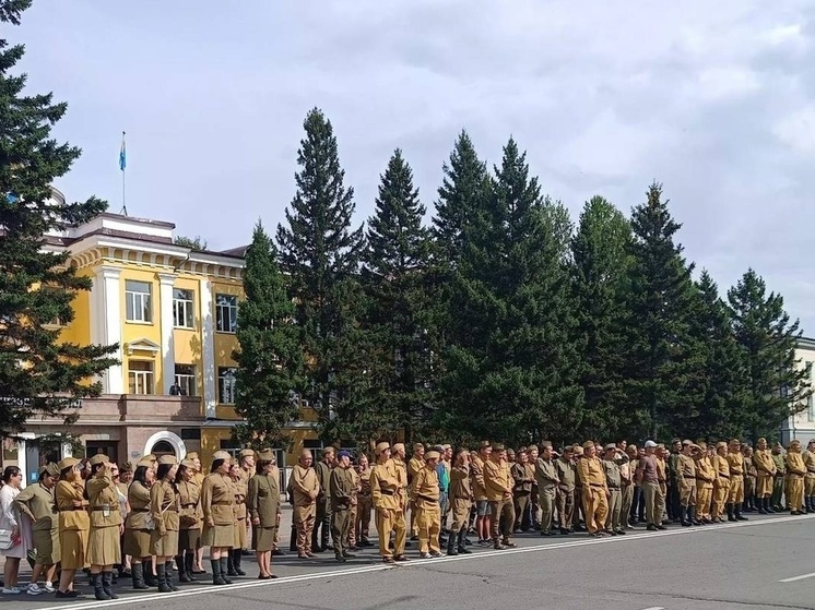 В столице Тувы репетируют сцену отправки добровольцев на фронт