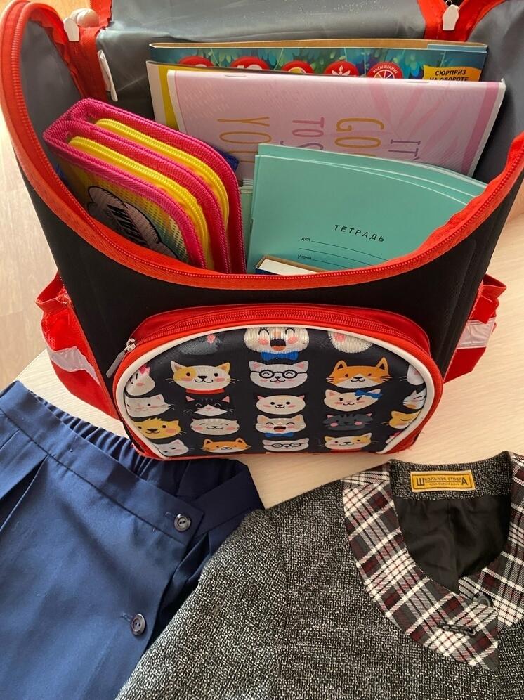 Исполняющая обязанности мэра Петрозаводска помогла сиротам собраться в школу