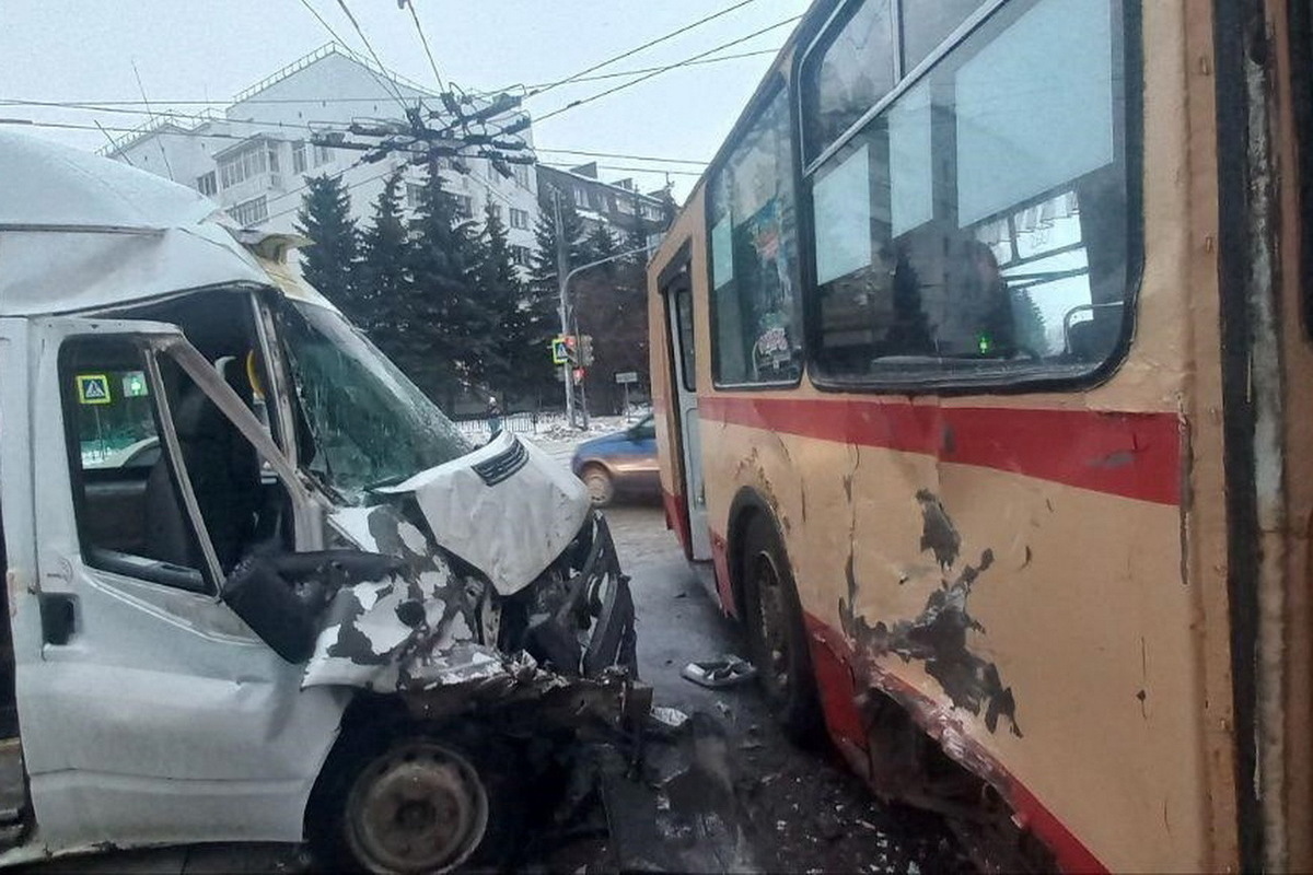 В Йошкар-Оле водитель троллейбуса предстанет перед судом за ДТП с  пострадавшими