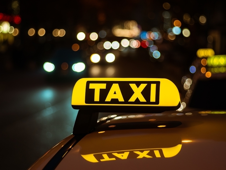 Таксист спас старенькую бабушку от телефонных мошенников в Карелии