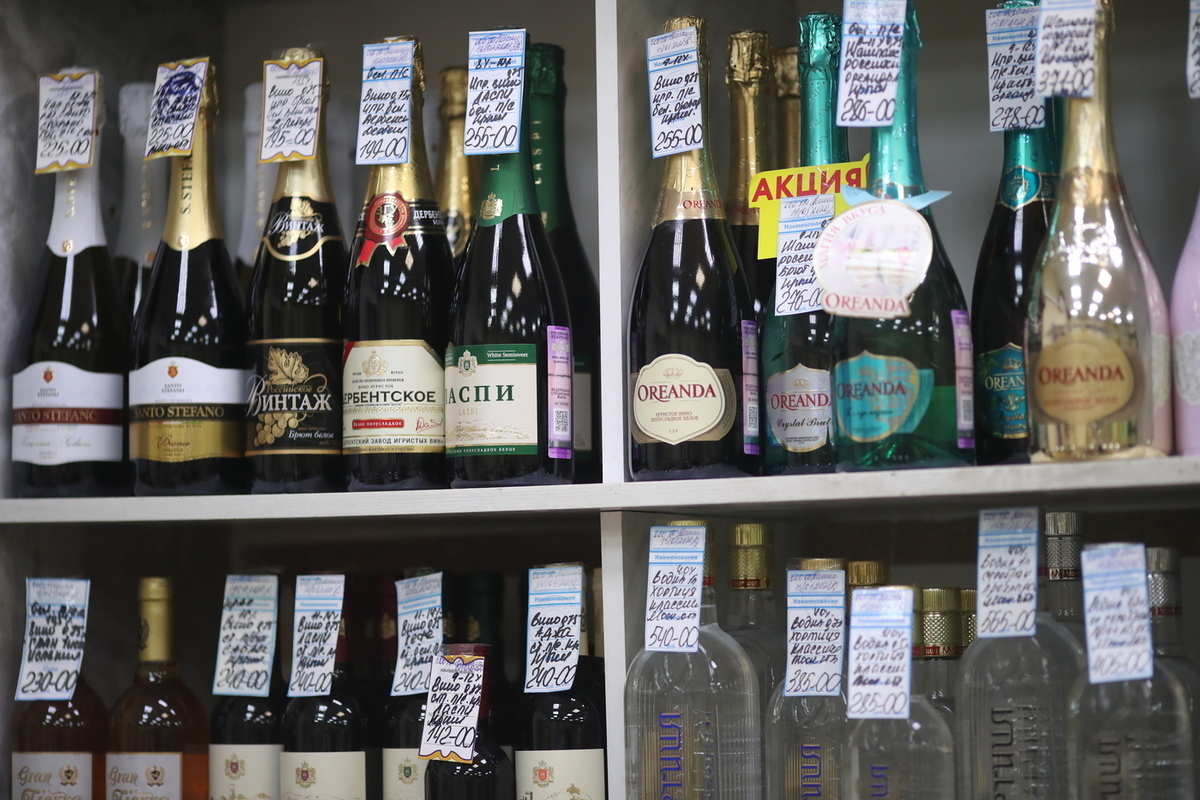 В Астрахани и области запретят продажу алкоголя 1 сентября