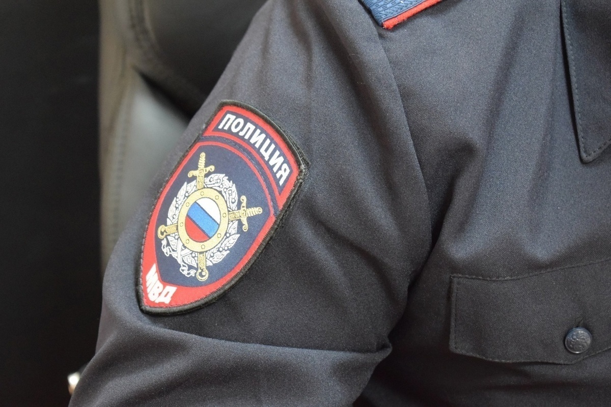 В Карачаево-Черкесии полицейские избили водителя и подкинули ружьё с патронами