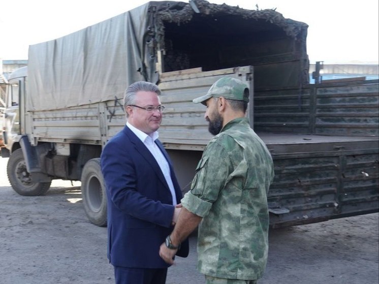 Мэр Воронежа передал бойцам в зону СВО необходимый для военнослужащих груз