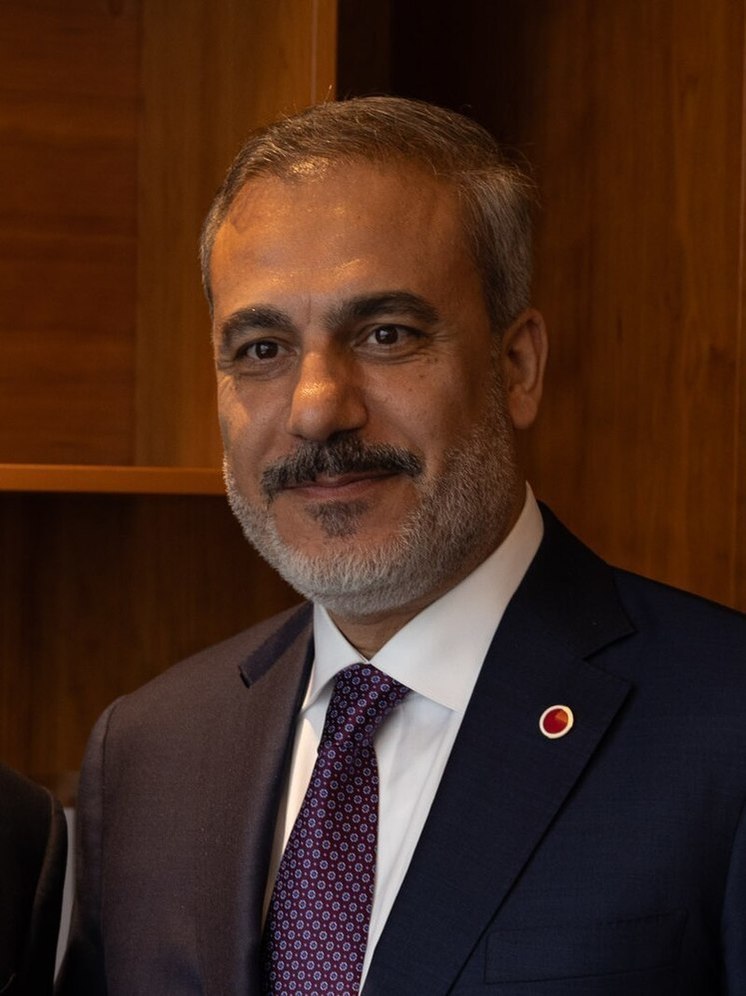 Глава МИД Турции назвал цель переговоров с Лавровым