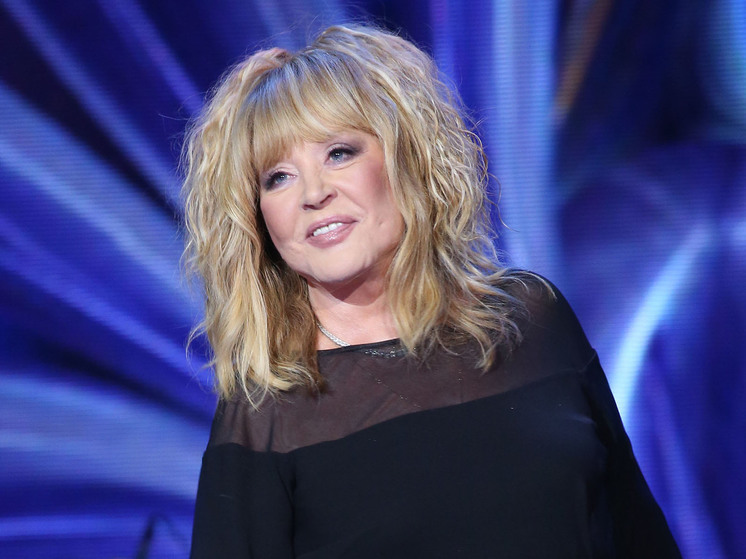 Платить должна не Примадонна