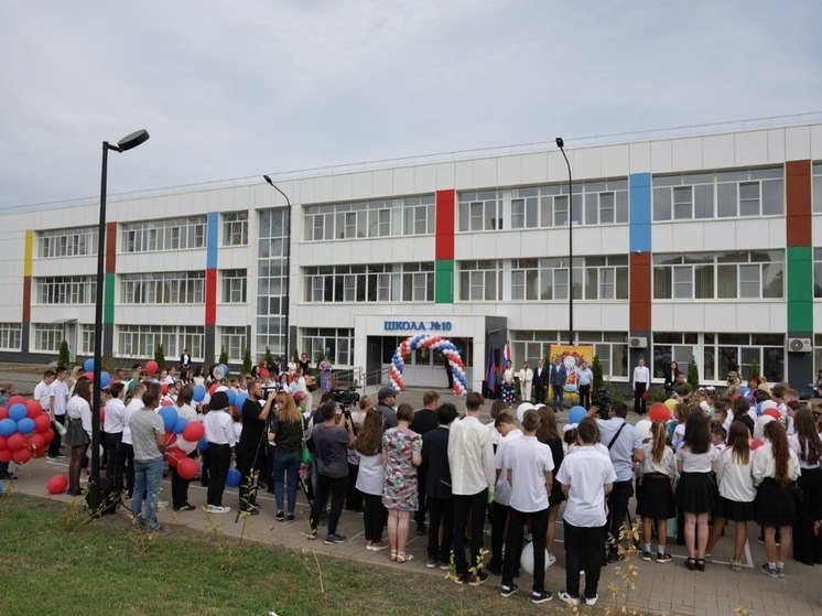 Тульские строители восстановили школу в Мариуполе по поручению Дюмина