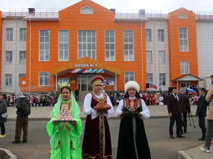 В Башкирии открылась новая школа в Раевском