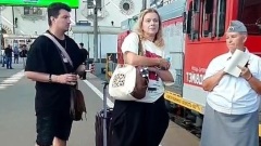Анна Терехова отправилась на юг в прицепном вагоне: эксклюзивные кадры