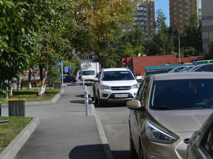 В тюмени открыли улицу. Пробки в Красногорске. Пробки в Красногорске сейчас. Пробки Красногорск Волоколамское шоссе сейчас. Автомобильные пробки Красногорска.