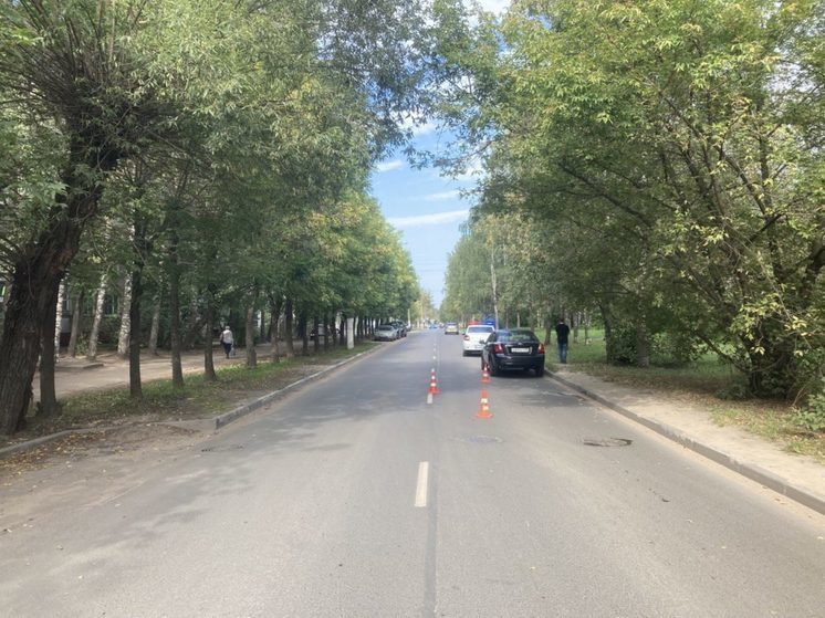 В Твери иномарка сбила школьника, переходившего дорогу на бульваре Гусева