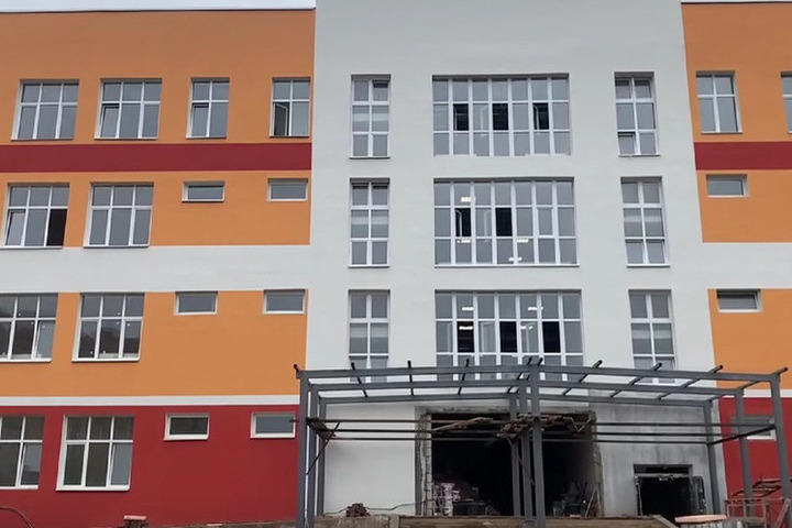 Школа на Пашуковской в Ярославле готова на три четверти