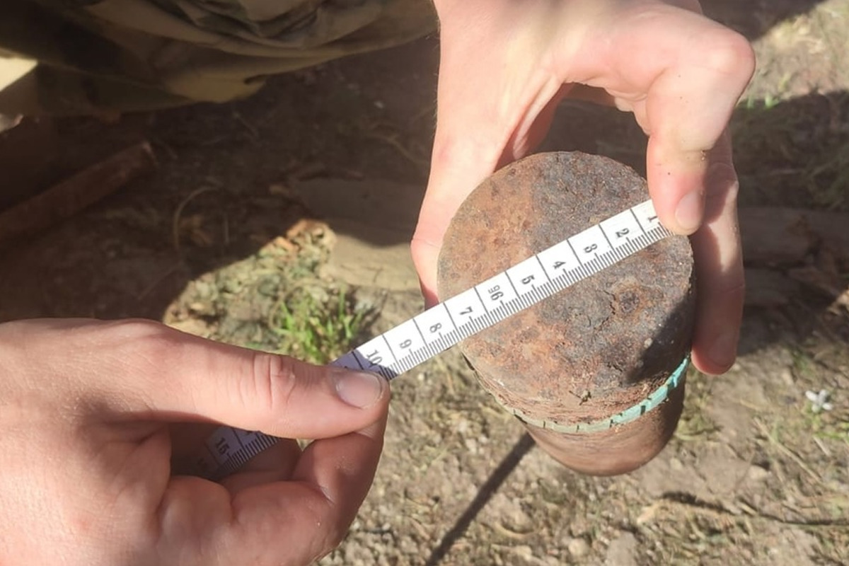 Житель Ивановской области выкопал в огороде нечто похожее на артиллерийский снаряд
