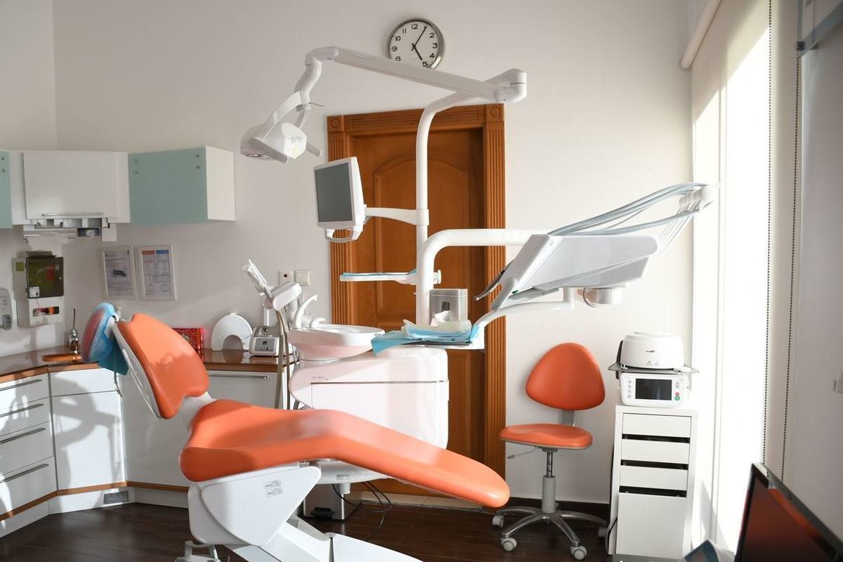 В Воронеже за 25 млн рублей продают стоматологическую клинику