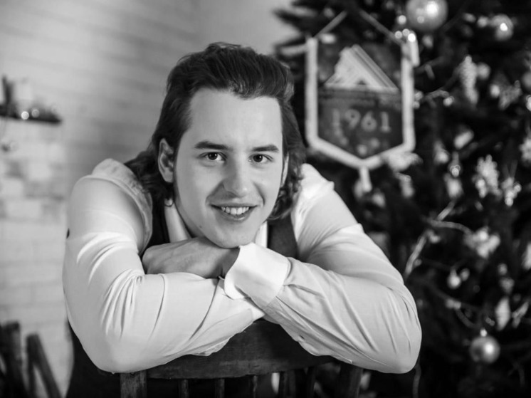 Проститься с воспитанником ХК «Салават Юлаев» пришли более 10 тысяч человек