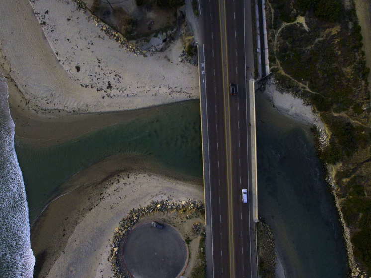 В Мариуполе открыли движение через Кальчик