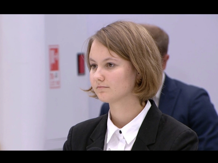 На встрече с Президентом талантливая школьница из Смоленской области предложила сделать изучение иностранных языков общедоступным