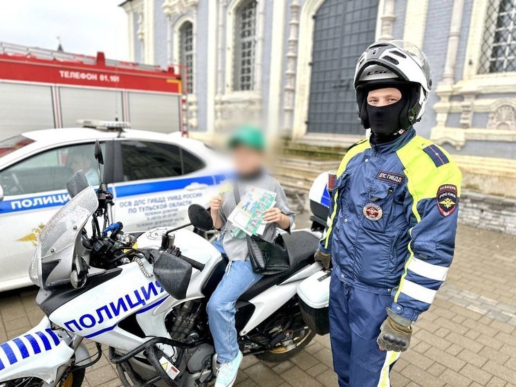 Сотрудники ГИБДД показали тулякам свою технику
