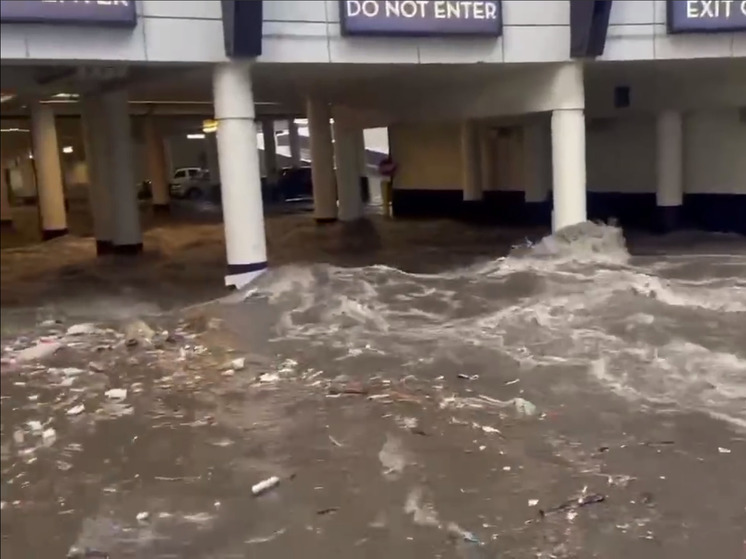 Потоп из-за ливней начался в казино Лас-Вегаса