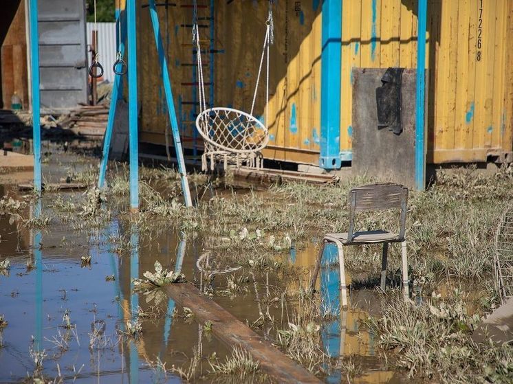 Мэрия: пострадавшим от потопа жителям Южно-Сахалинска продолжают оказывать помощь