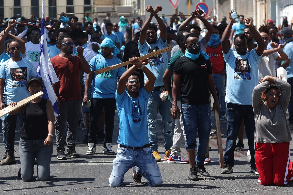 Эритрейцы устроили ожесточенные столкновения и погромы в Израиле: десятки раненых