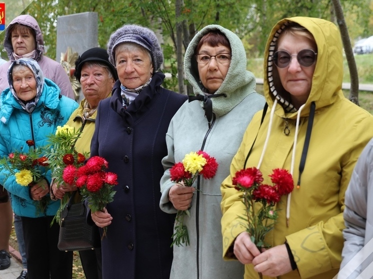 Жители Красноселькупа и Волновахи вместе почтили память жертв теракта в Беслане