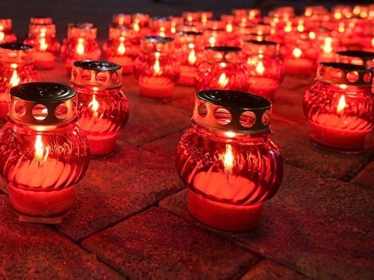 Евгений Наумов почтил память жертв терактов