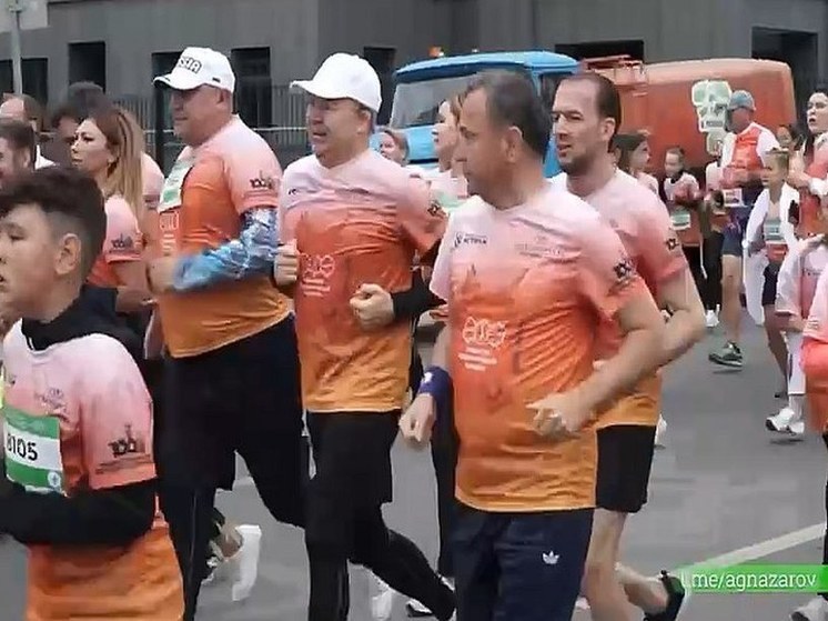 В Уфимском международном марафоне пробежали более семи тысяч человек из 26 стран мира