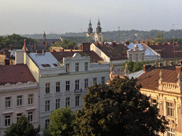 Во Львовской области снесли очередной советский памятник