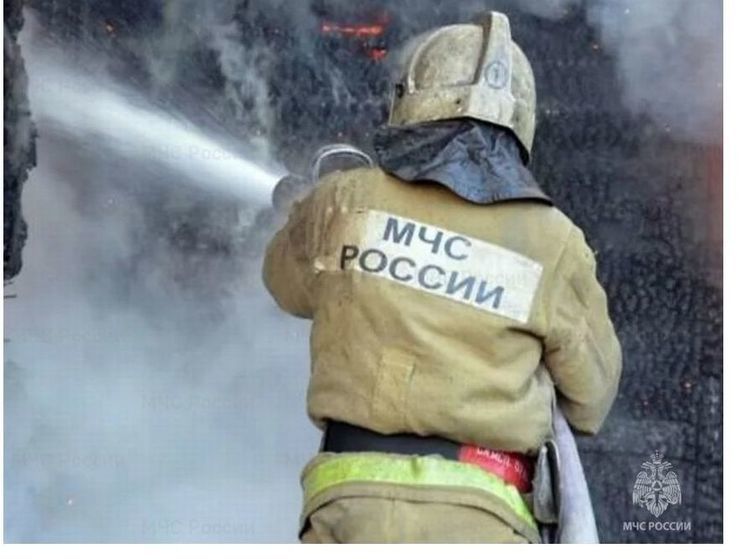 В Смоленске на улице 1-го мая сгорела баня