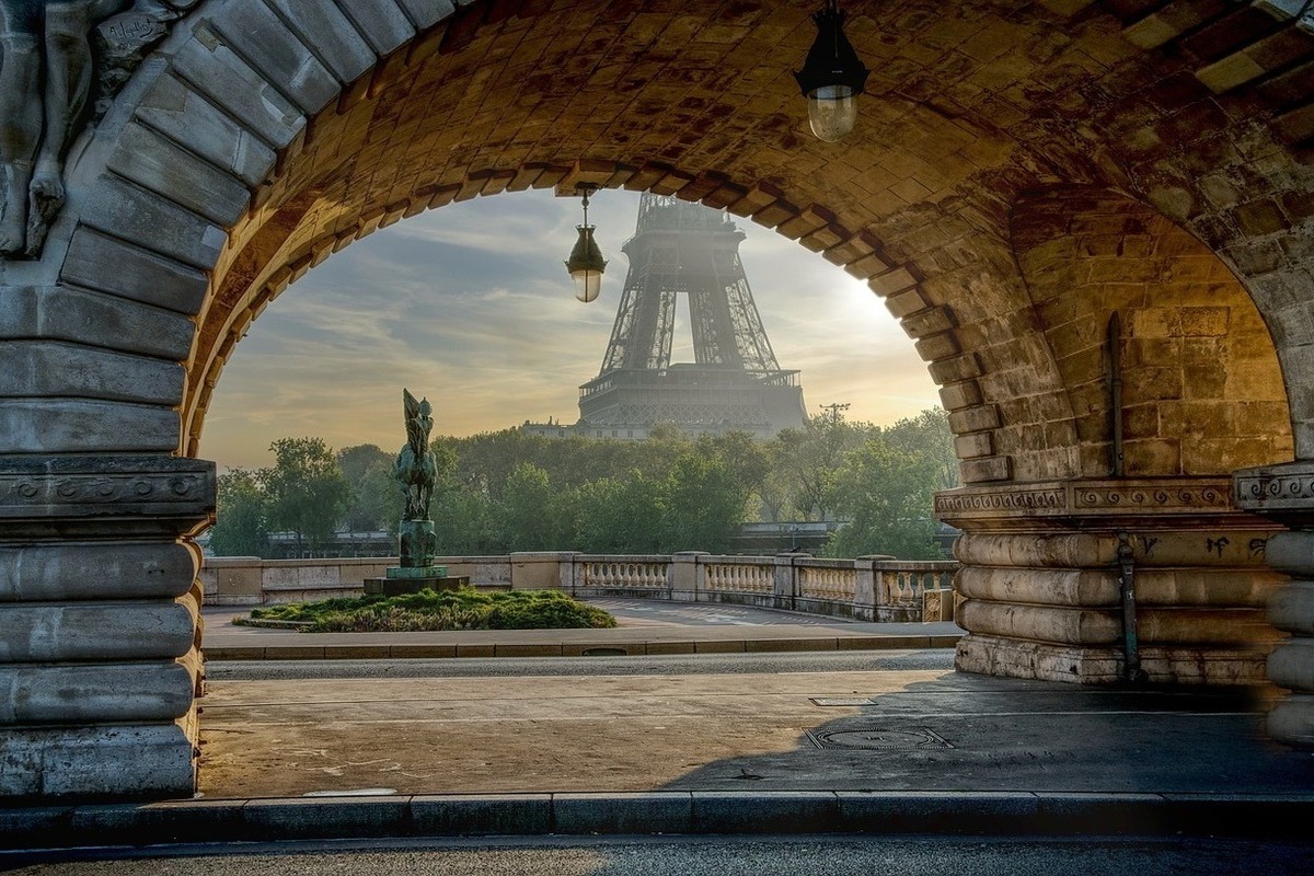 In Paris, they called for the creation of a new security architecture of the Russian Federation and the EU