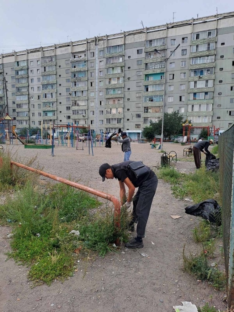 Жители Кызыла  пожаловались на плохое состояние детской площадки