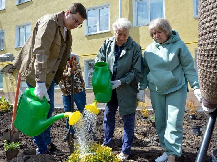 Нижегородский мэр Юрий Шалабаев похвалился собранными в лесу белыми грибами