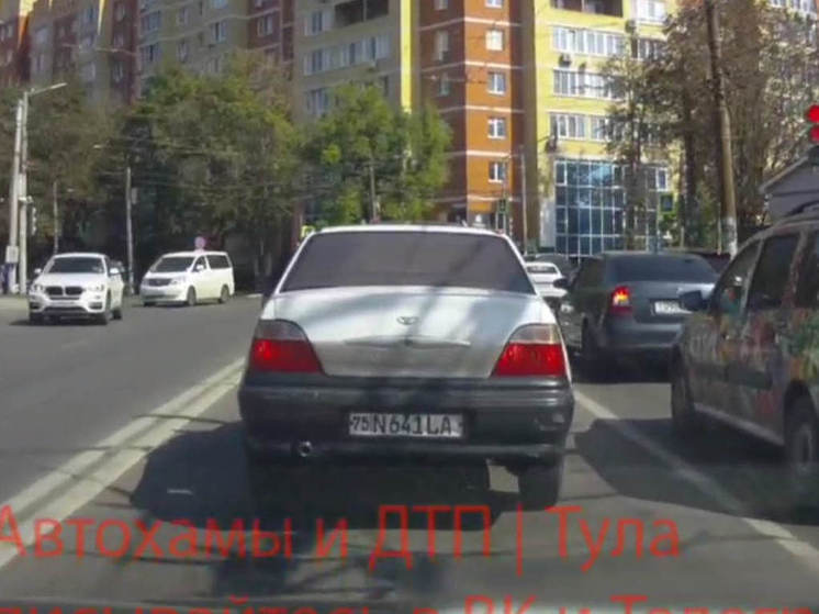 В Туле разыскивают водителя с иностранными номерами