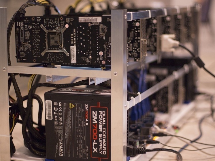 Житель Башкирии устроил майнинговую ферму в квартире