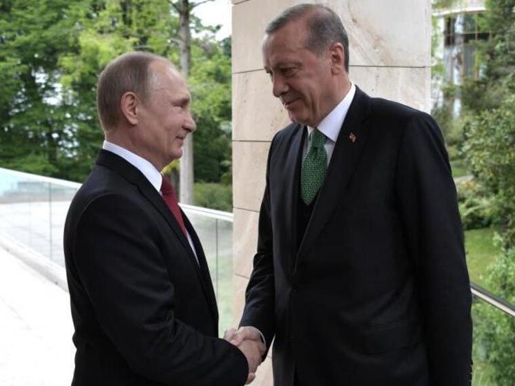 Перед переговорами в Сочи Эрдоган сообщил, что главы ЦБ Турции и РФ обсудят шаги по расчетам в национальных валютах