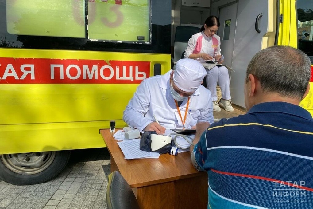 У станций казанского метро открылись мобильные пункты вакцинации от гриппа
