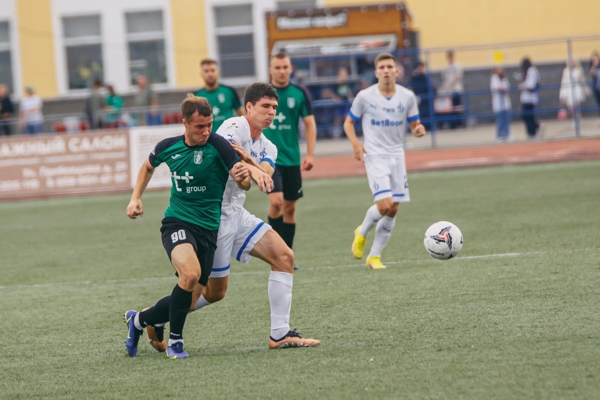 "Khimik" from Dzerzhinsk retained 2nd place in the 7th round of the Second League