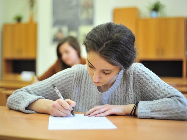 Сегодня по всей стране, в том числе и в Орловской области, стартовал дополнительный период ГИА-9