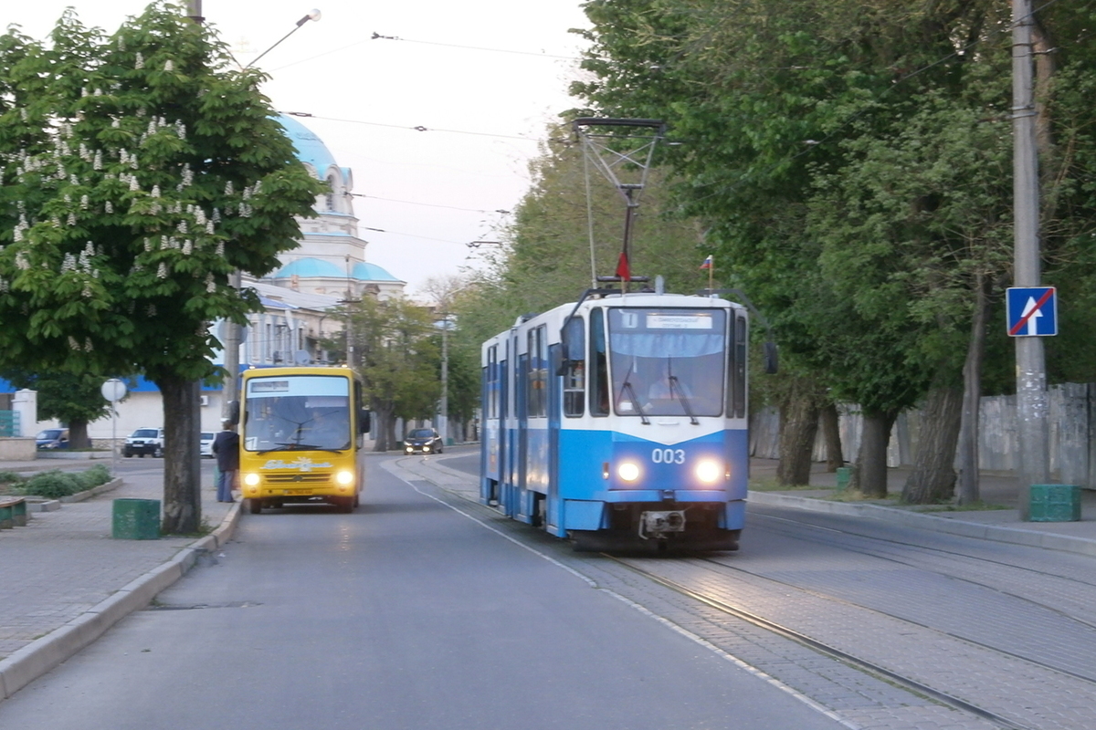 Валидаторы отключили в трамваях Евпатории из-за "зайцев"