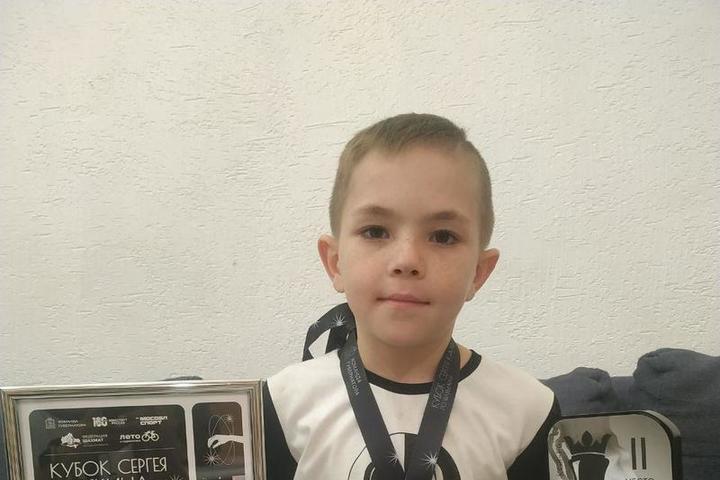 Мальчик из ДНР стал призером Кубка Карякина по шахматам