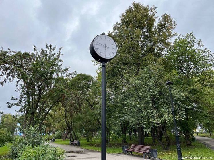 В Перми появились городские часы у входа в Театральный сквер